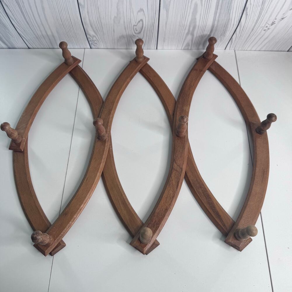 Vintage 10 Peg Wooden Accordian Folding Rack Rounded Hat Coat Rack Expandable